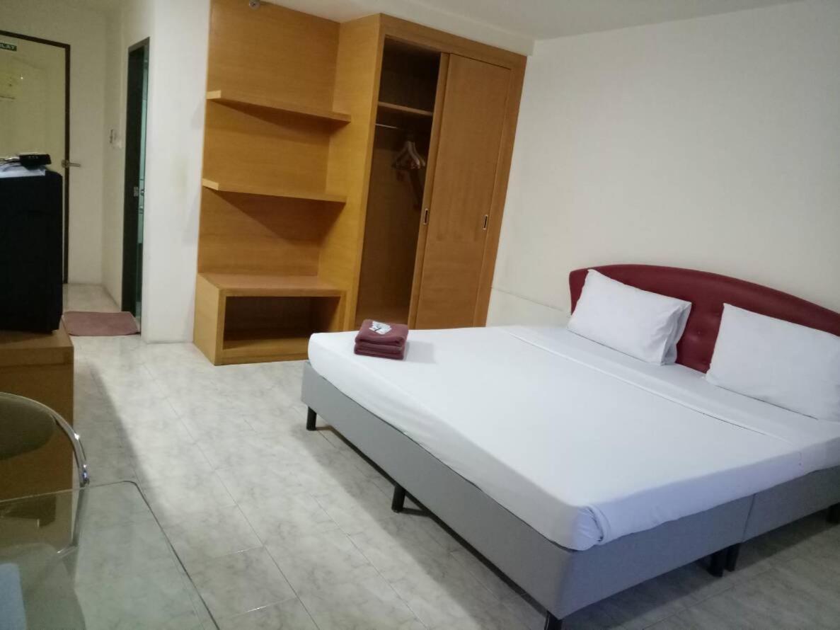 Pearl Place Hotel Hat Yai Exterior photo