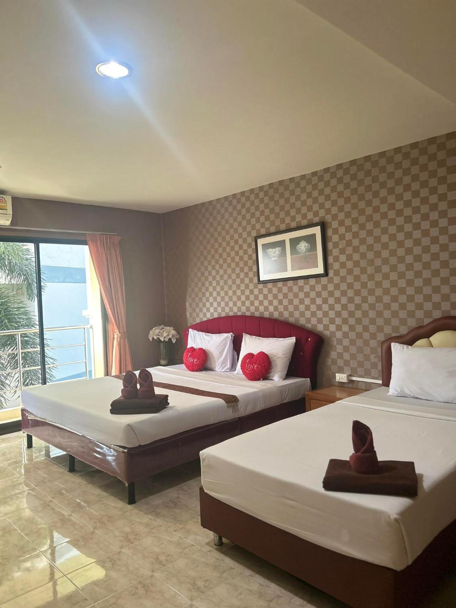 Pearl Place Hotel Hat Yai Exterior photo