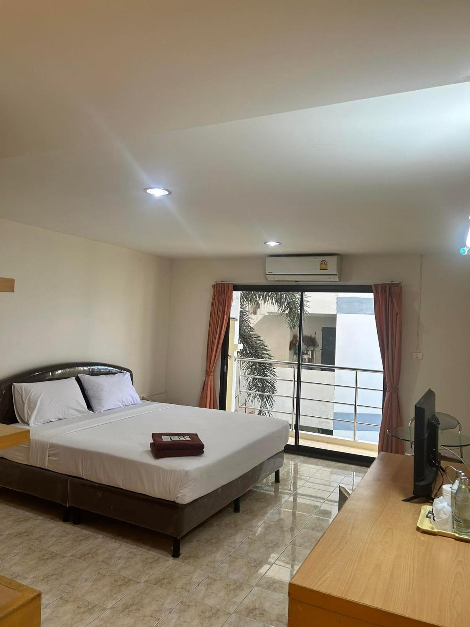 Pearl Place Hotel Hat Yai Exterior photo
