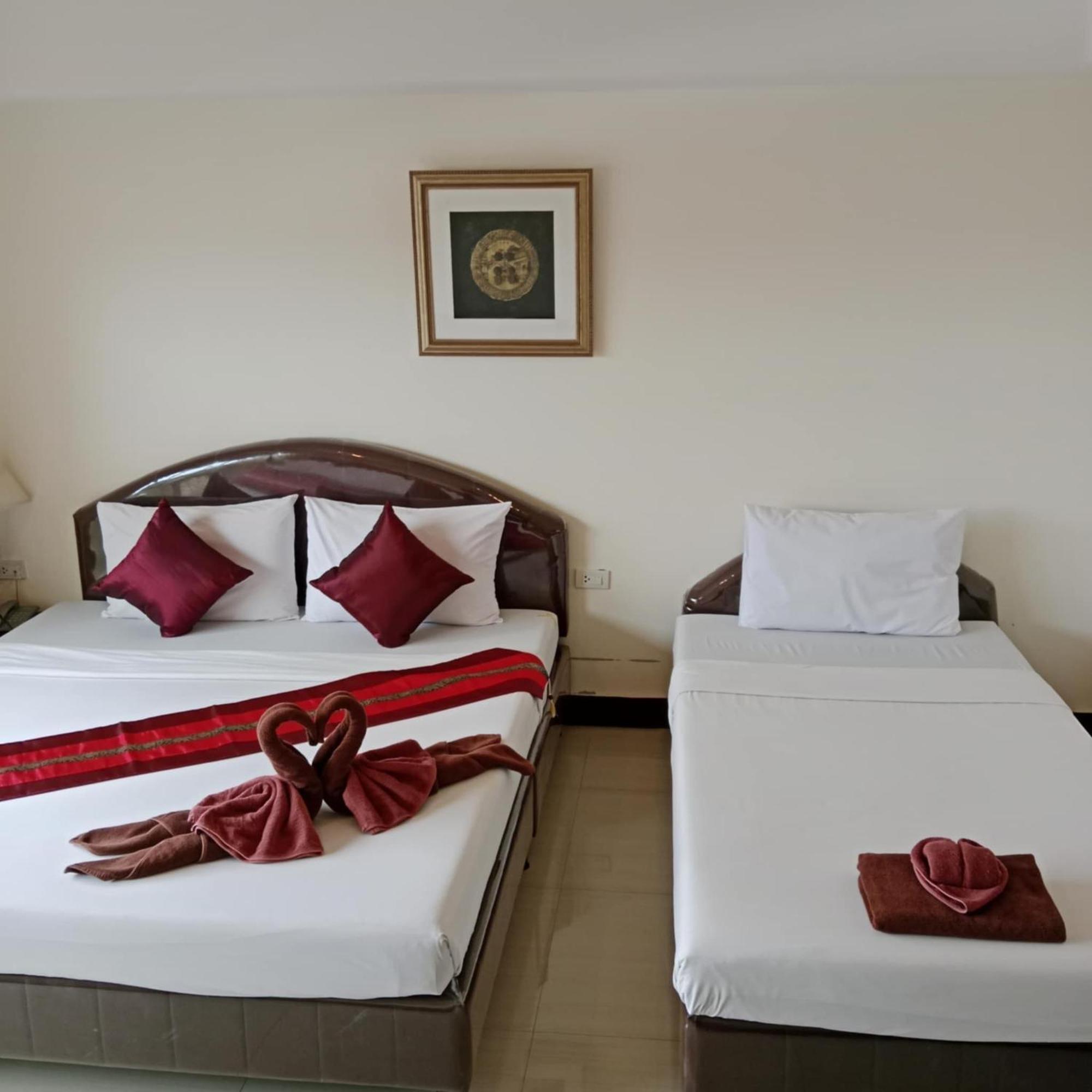 Pearl Place Hotel Hat Yai Exterior photo